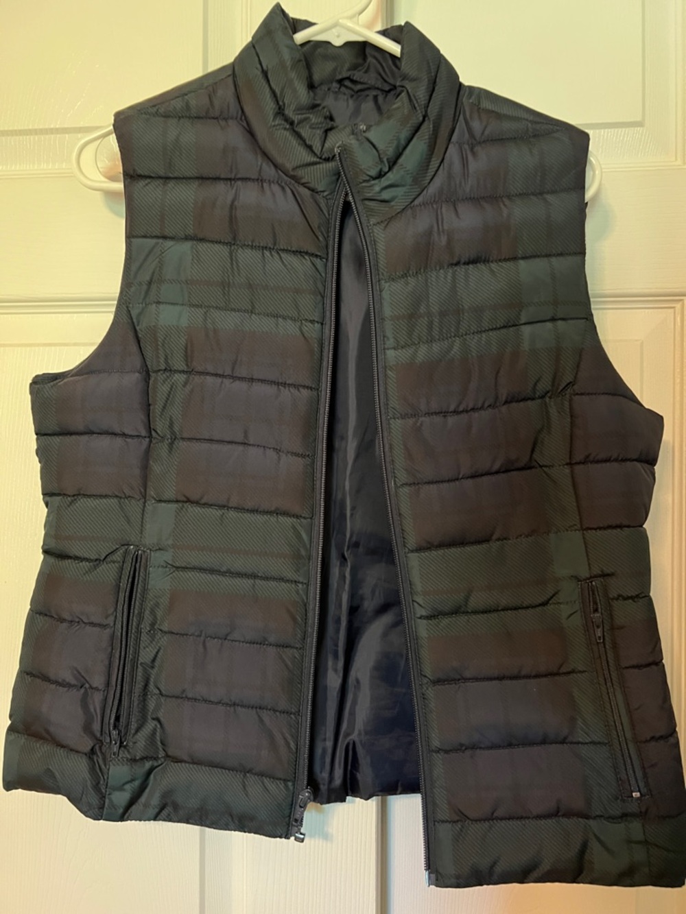 Colebrook Sleeveless Quilted Vest in Dark Green Plaid